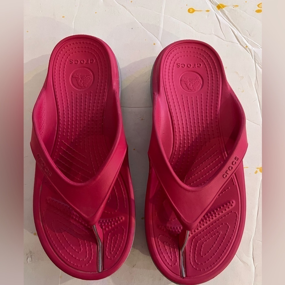 CROCS Classic Thong Flip Flops Pink Gray Sandals